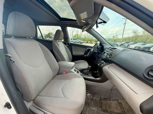 Used 2012 Toyota RAV4 FWD w/ Upgrade Value Pkg image 15