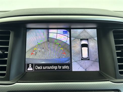 Used 2018 Nissan Pathfinder SL image 23