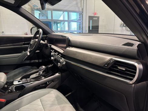 Used 2024 Kia Telluride SX X-Line image 36