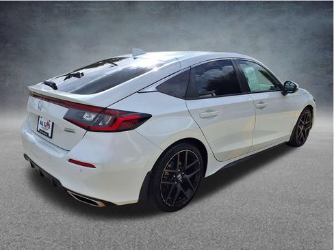 Used 2022 Honda Civic Sport Touring image 6