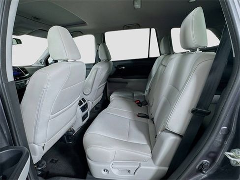 Used 2017 Honda Pilot EX-L image 15