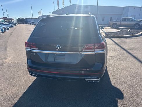 Used 2021 Volkswagen Atlas SE w/ Panoramic Sunroof Package image 8