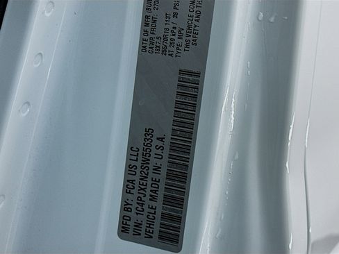 Used 2025 Jeep Wrangler Sahara image 12