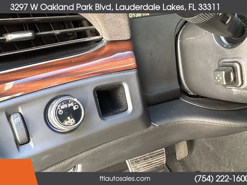 Used 2015 Cadillac Escalade Premium image 64