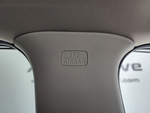 Used 2016 Nissan Rogue SV image 40