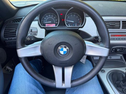 Used 2003 BMW Z4 3.0i RWD image 25