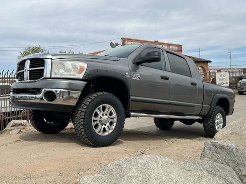 Used 2007 Dodge Ram 3500 Truck SLT image 2