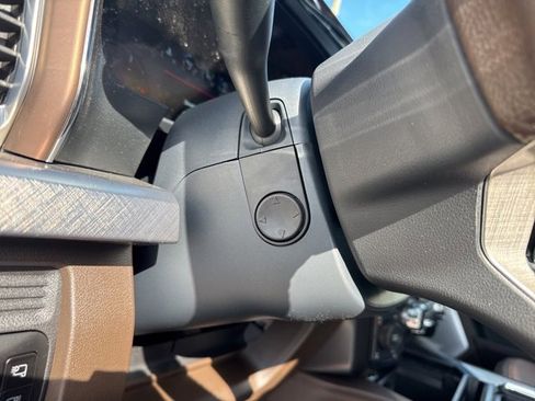 New 2025 Ford F250 King Ranch w/ Chrome Package image 25