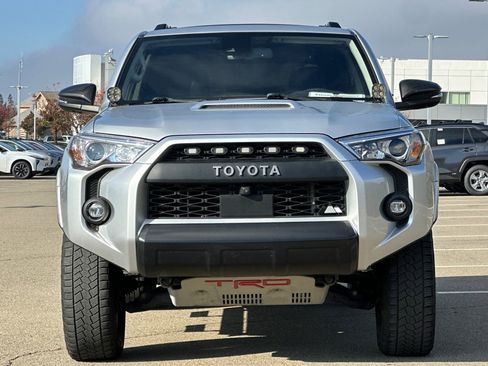 Used 2022 Toyota 4Runner TRD Off-Road Premium image 9