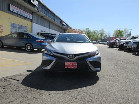 Used 2024 Toyota Camry SE FWD image 31