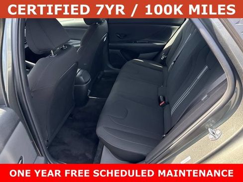 Used 2025 Hyundai Elantra Sport FWD image 16