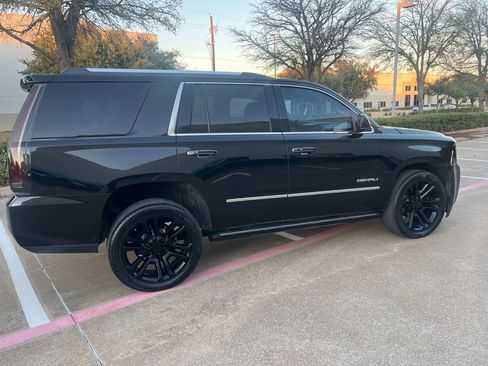 Used 2015 GMC Yukon Denali w/ Premium Package image 10