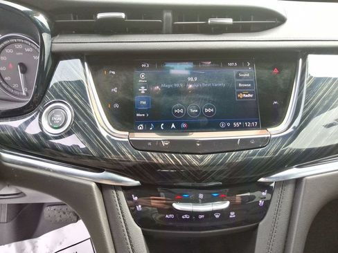 Used 2023 Cadillac XT6 Premium Luxury w/ Technology Package FWD image 14