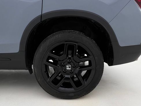 Used 2025 Honda Passport Black Edition image 27