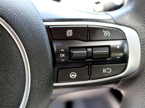 Used 2022 Kia K5 LXS image 20