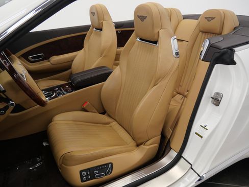 Used 2018 Bentley Continental GT AWD/4WD image 21