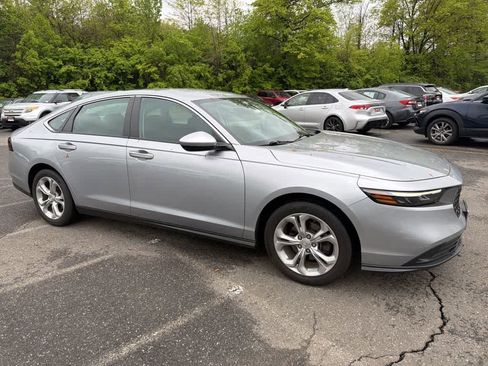 Used 2023 Honda Accord LX image 14