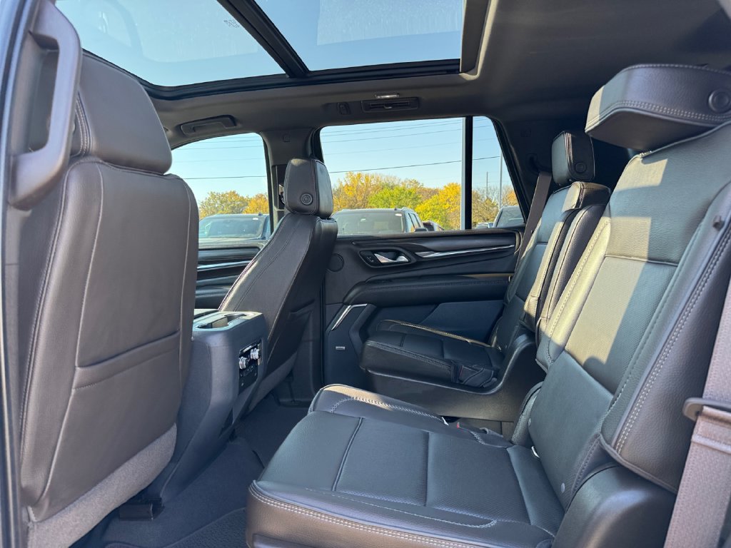 Used 2021 GMC Yukon Denali AWD/4WD image 36