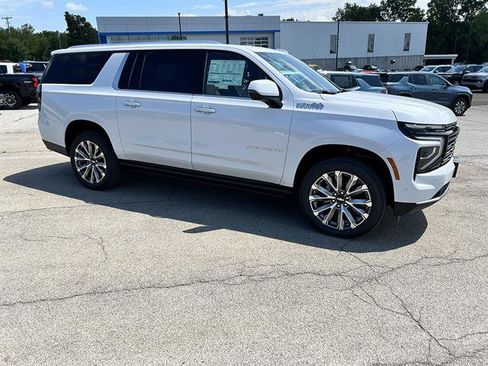 New 2026 Chevrolet Suburban High Country AWD/4WD image 8