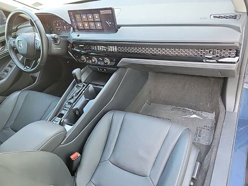 Used 2023 Honda Accord EX-L image 11