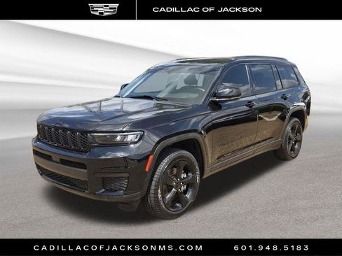 Used 2023 Jeep Grand Cherokee L Laredo AWD/4WD image 1