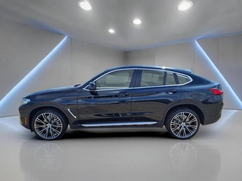 Used 2025 BMW X4 xDrive30i w/ Premium Package AWD/4WD image 9