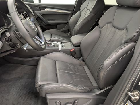Used 2020 Audi Q5 2.0T Titanium Premium Plus image 5