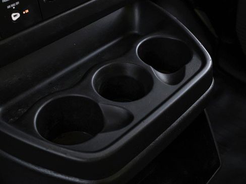 Used 2020 Chevrolet Express 2500 image 25