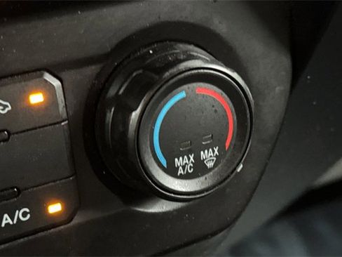 Used 2015 Ford F150 XL w/ Equipment Group 101A Mid image 29