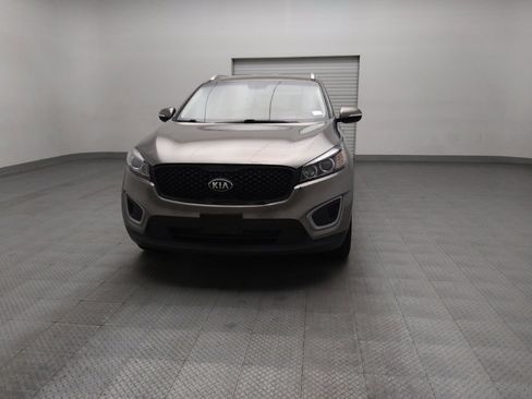 Used 2018 Kia Sorento FWD image 15