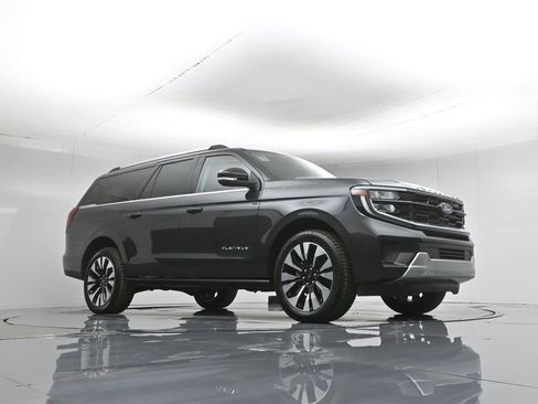 New 2026 Ford Expedition Max Platinum w/ Driver's Package AWD/4WD image 3