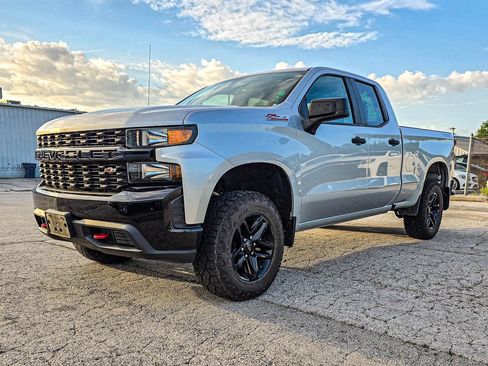 Used 2020 Chevrolet Silverado 1500 Custom Trail Boss w/ Custom Convenience Package AWD/4WD image 3