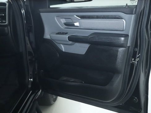 Used 2019 RAM 1500 Big Horn image 32