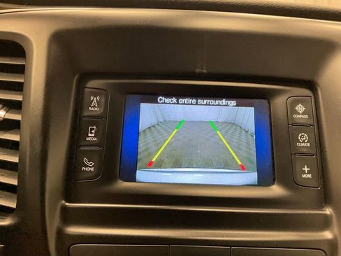 Used 2016 Chrysler 200 Limited FWD image 8