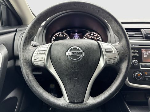 Used 2016 Nissan Altima 2.5 S w/ Power Driver Seat Package image 19