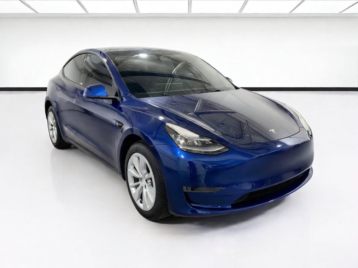 Used 2021 Tesla Model Y Long Range AWD/4WD image 3