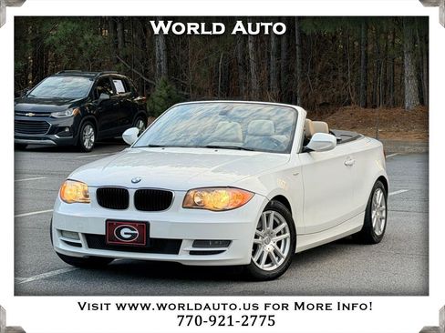 Used 2011 BMW 128i Convertible image 1