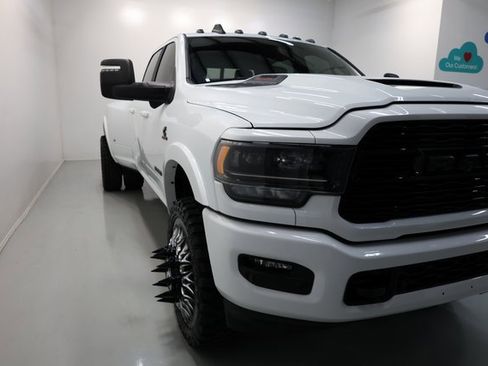 Used 2024 RAM 3500 Limited w/ Night Edition image 64
