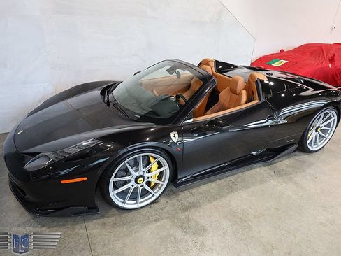 Used 2013 Ferrari 458 Spider RWD image 54