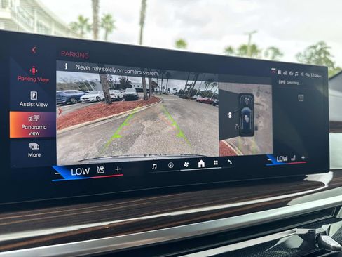 New 2026 BMW X5 xDrive50e w/ Premium Package image 24