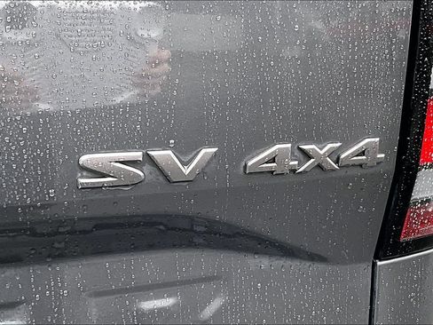 Used 2022 Nissan Frontier SV image 24