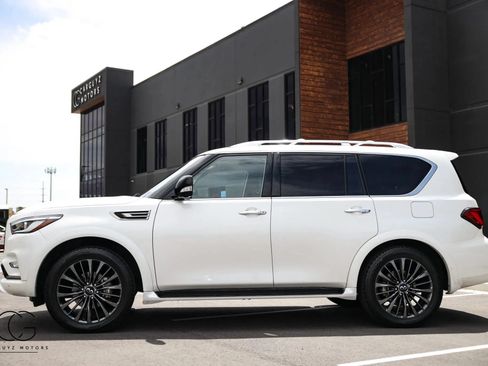 Used 2021 INFINITI QX80 Premium Select w/ All-Season Package AWD/4WD image 10