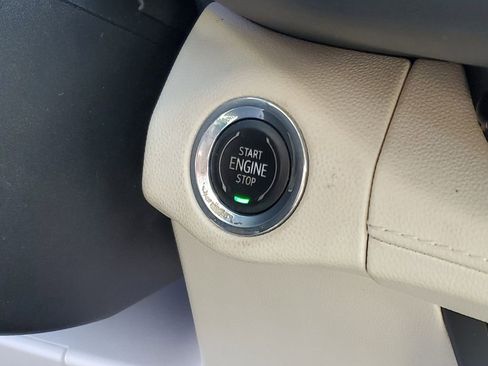 Used 2022 Buick Envision Essence w/ Technology Package I image 18
