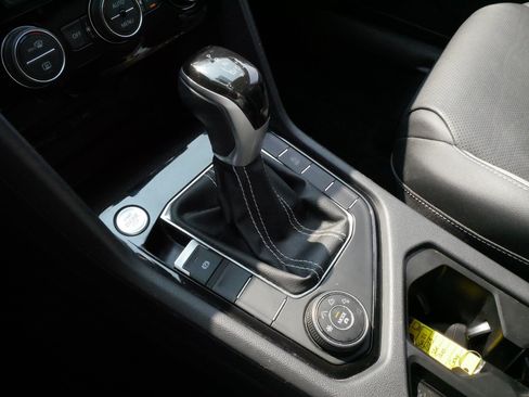 Certified 2023 Volkswagen Taos SEL AWD/4WD image 24