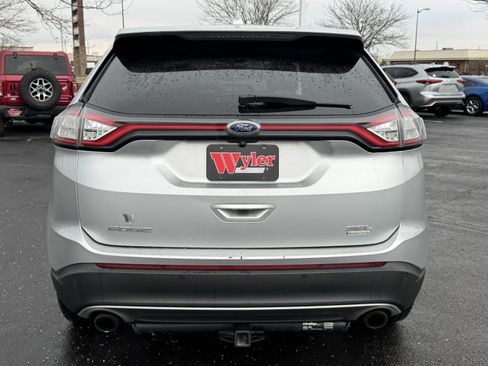 Used 2018 Ford Edge SEL image 19