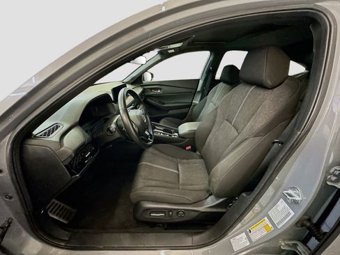 Used 2024 Honda Accord Sport image 13