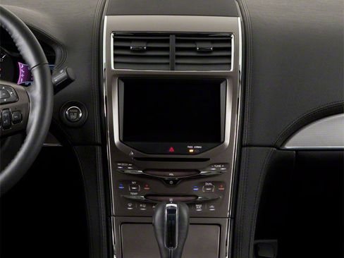 Used 2013 Lincoln MKX FWD image 10