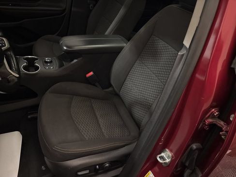 Used 2018 GMC Terrain SLE w/ Driver Convenience Package AWD/4WD image 11
