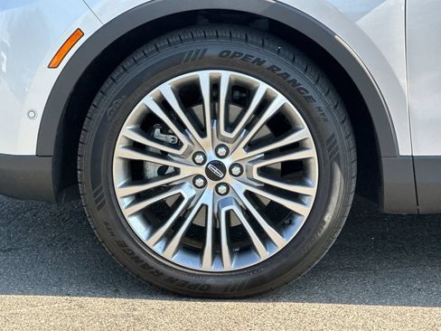 Used 2017 Lincoln MKX Reserve FWD image 25