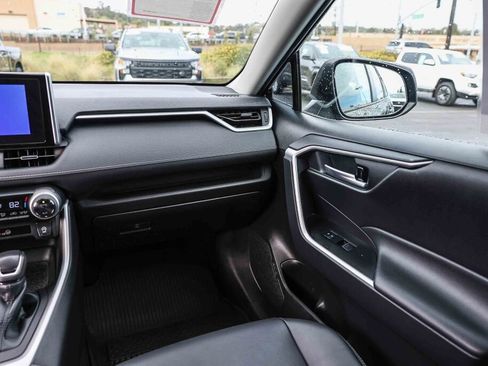 Certified 2023 Toyota RAV4 XLE Premium image 6